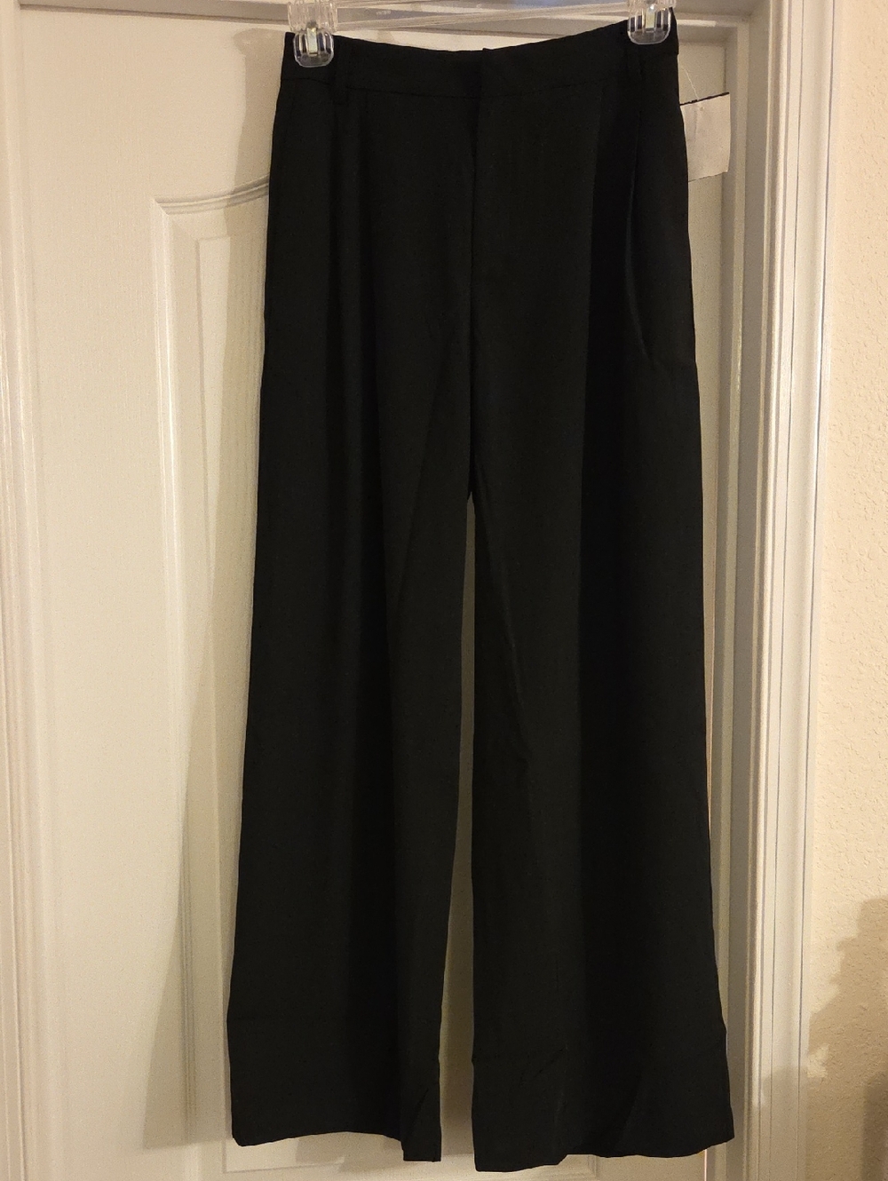 Lush Black Wide Leg Pants with Flowing Silhouette